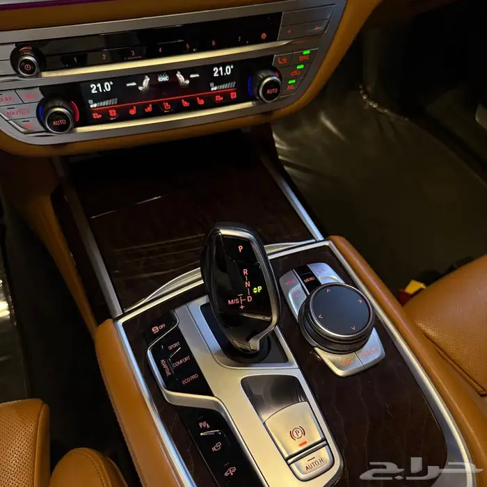 بي ام دبليو 730 أسود 2020 نظيفة 46