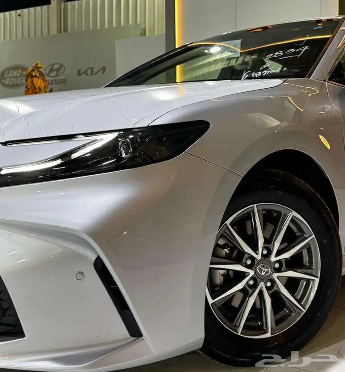 كامري موديل 2025 E استاندر بنزين كاش واقساط 26