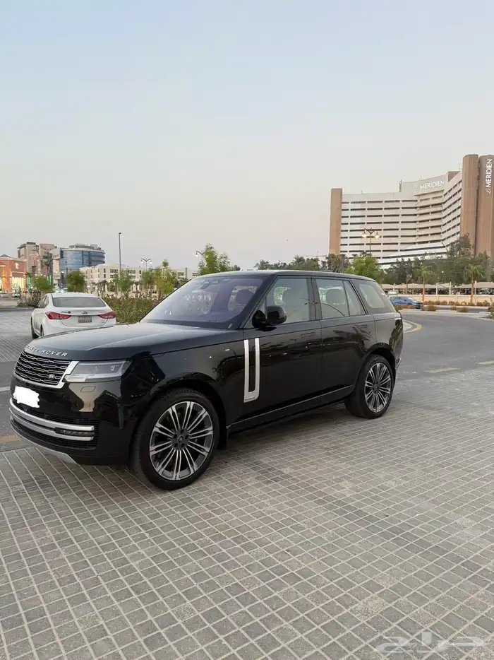 رنج روفر 2023 HSE 8 سرندل عداد 37 الف 12