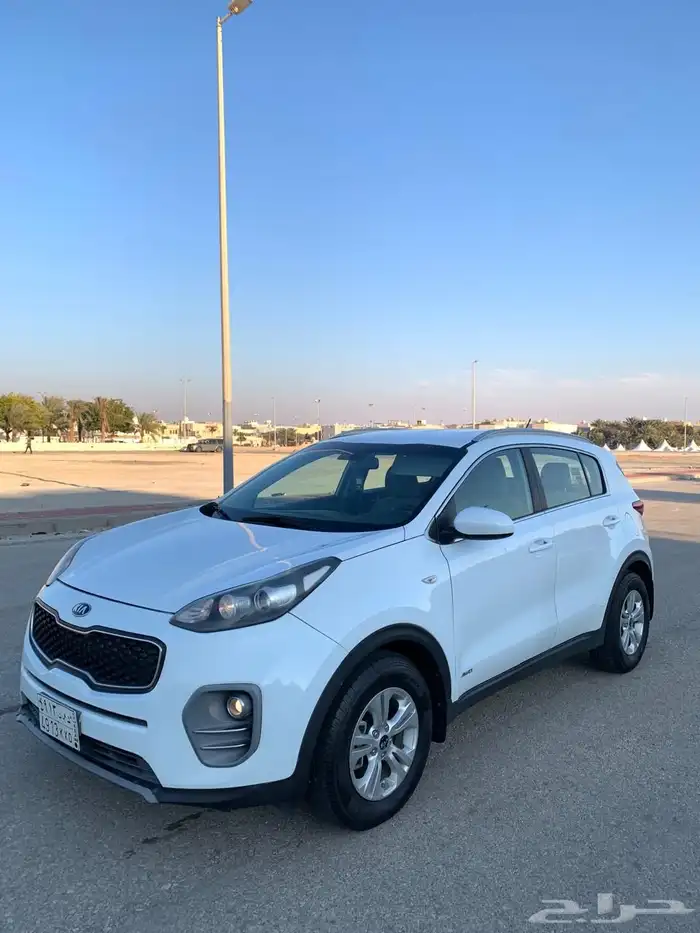 كيا سبورتاج (بنزين ) 2018 دبل 20