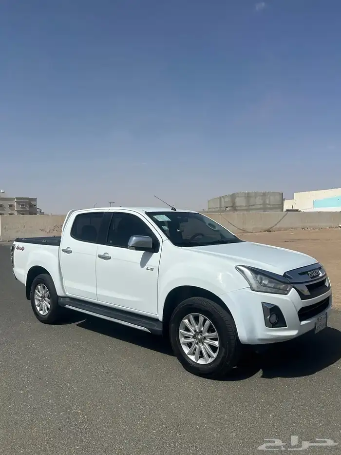 ايسوزو ديماكس 2020 للبيع 13
