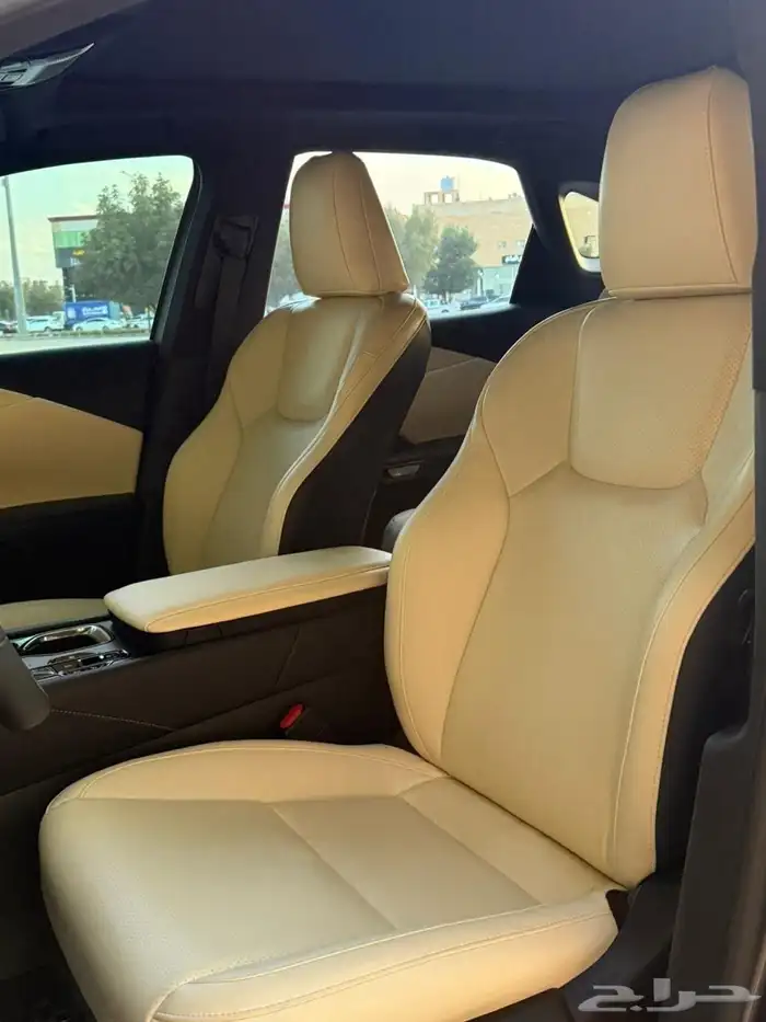 لكزس RX350h موديل 2024 ( بحالة الجديد ) 12