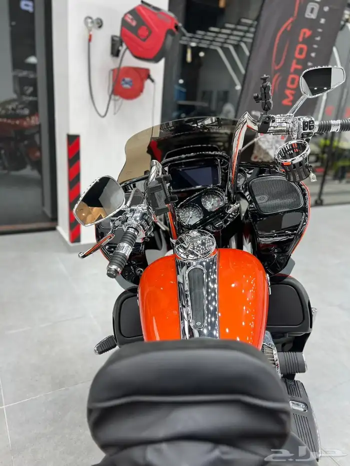 دباب هارلي ( road glide CVO 2022 ) 4