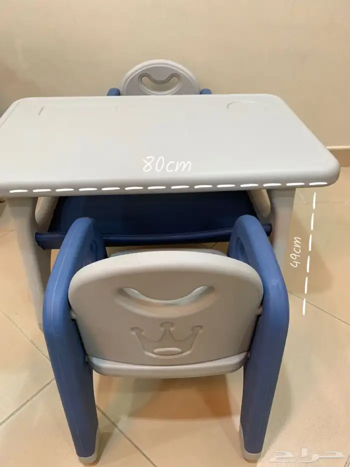 طاولة اطفال دورين مع كرسيين جديده 2