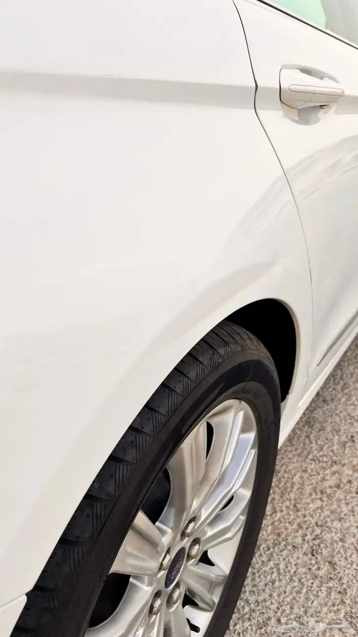 للبيع تورس 2022 ابيض 5