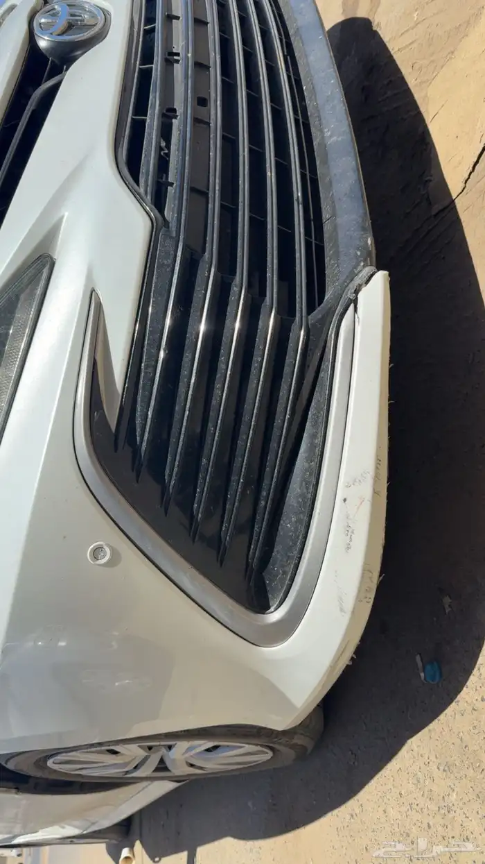 قطع ماكري للبيع كبوت باب خلفي يمين صدام ابيض لولوي 0