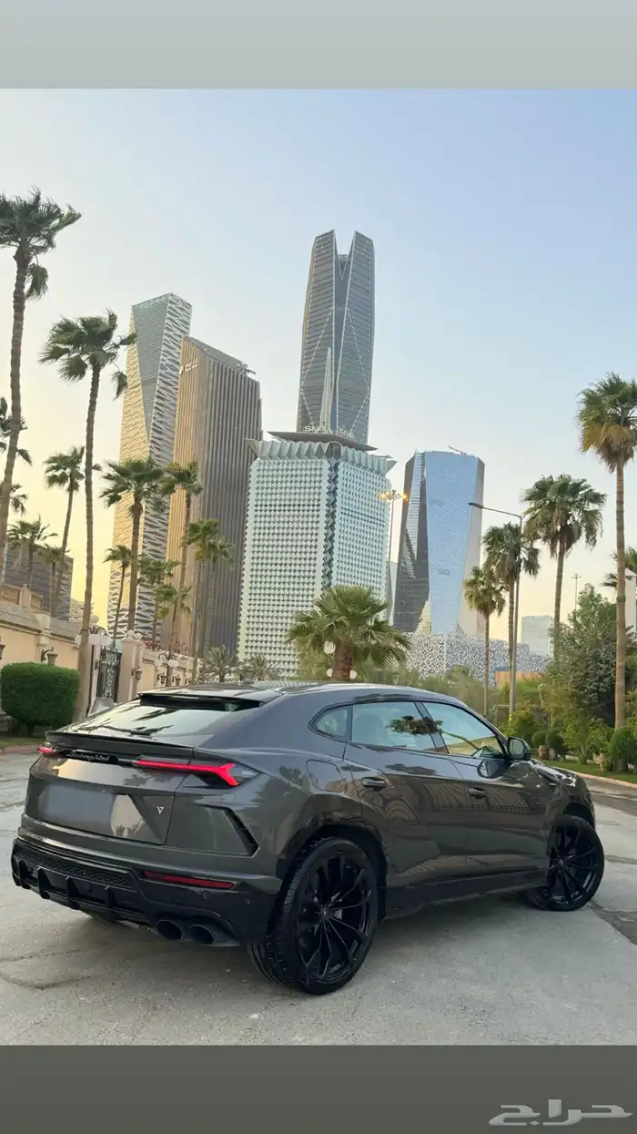لامبورجيني اورس Lamborghini Urus 2