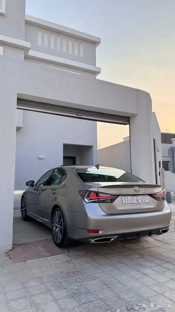 لكزس GS350 CD 2018 بحاله المصنع (نادر) سعودي 24