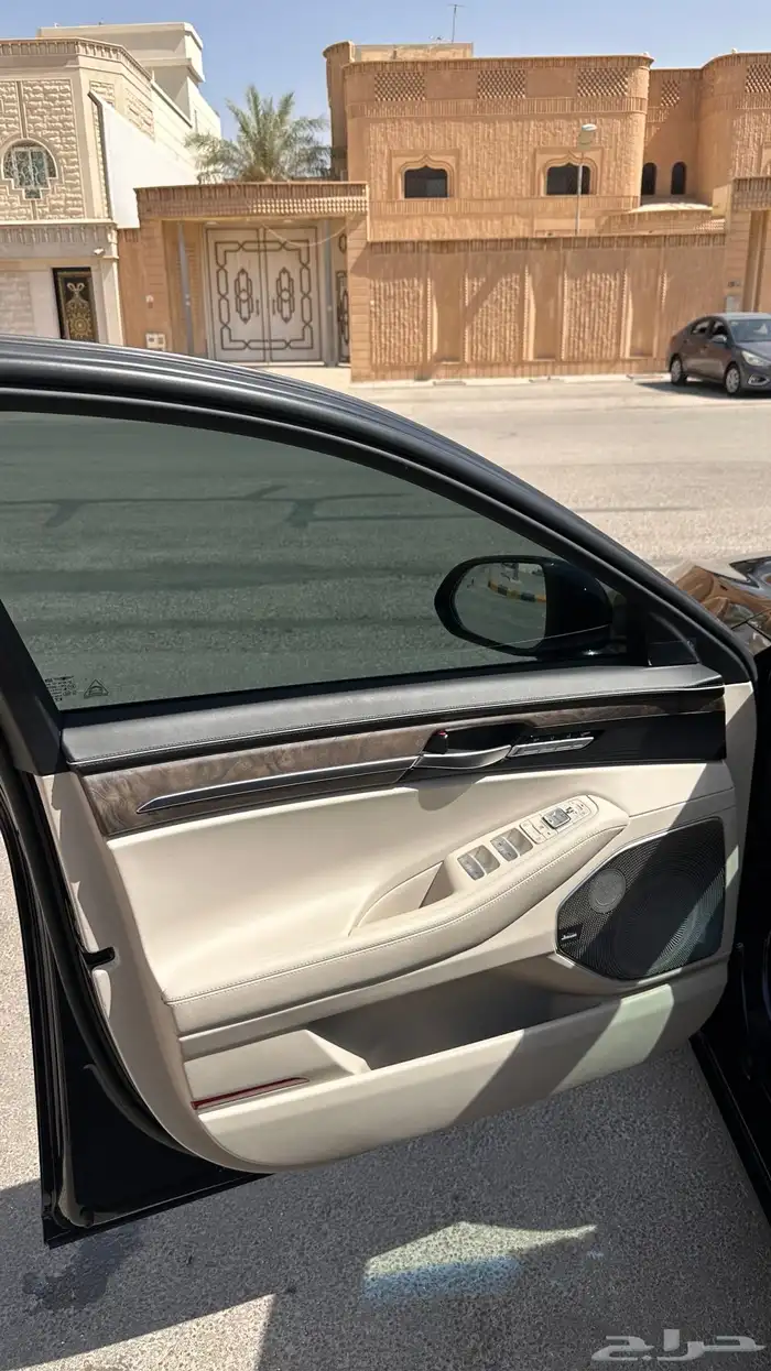 G90جنسس 33