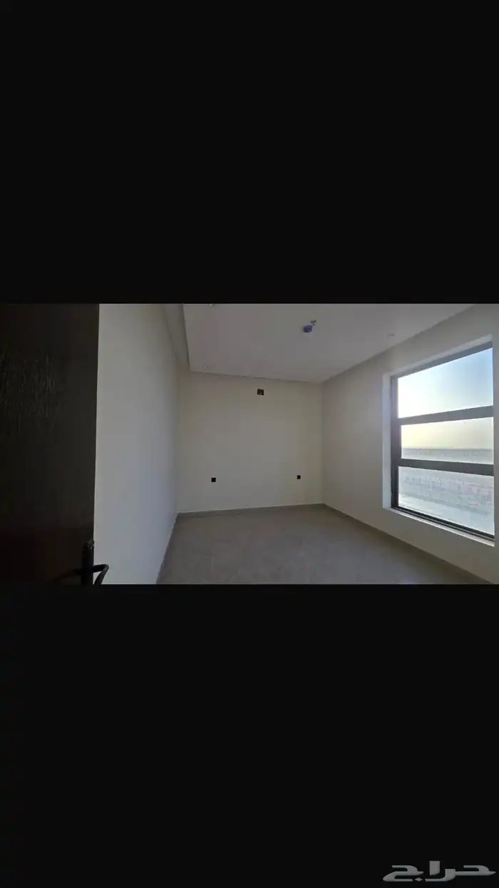 شقق عزاب ومعارض تجارية بحي الجنادرية 2