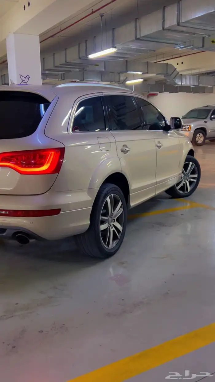 للبيع اودي Q7 2013 فل كامل 6 سلندر 2