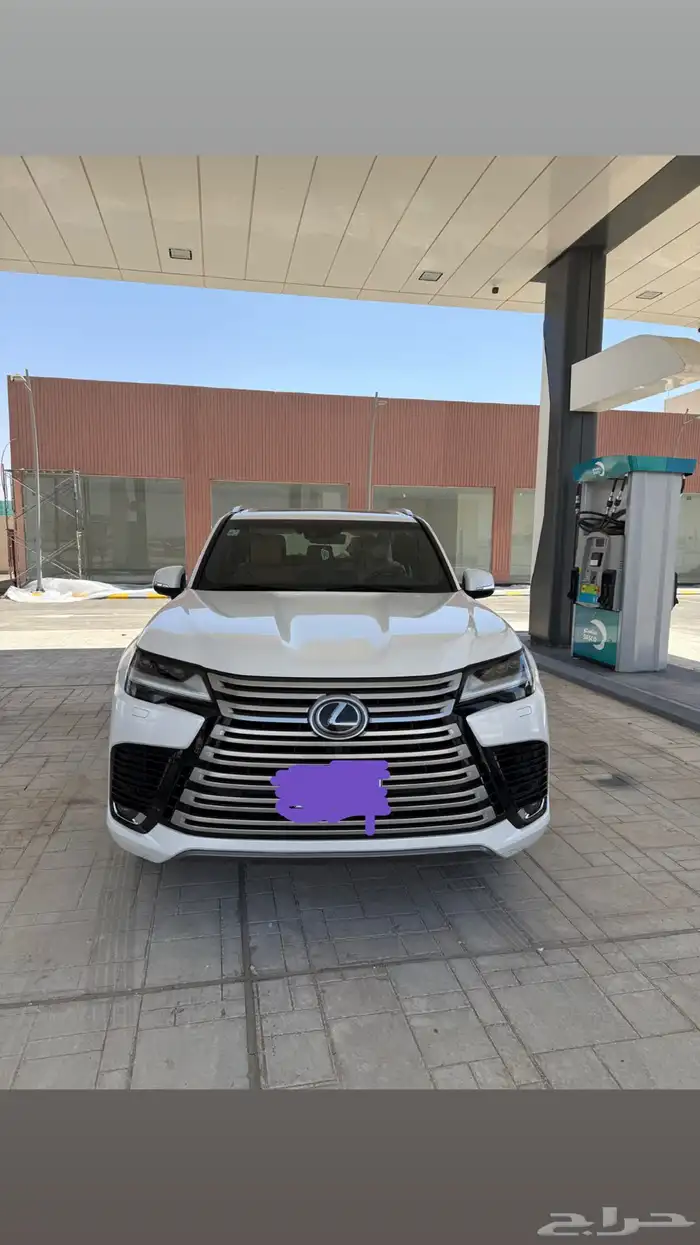 لكزس 2022 فل كامل سعودي 0