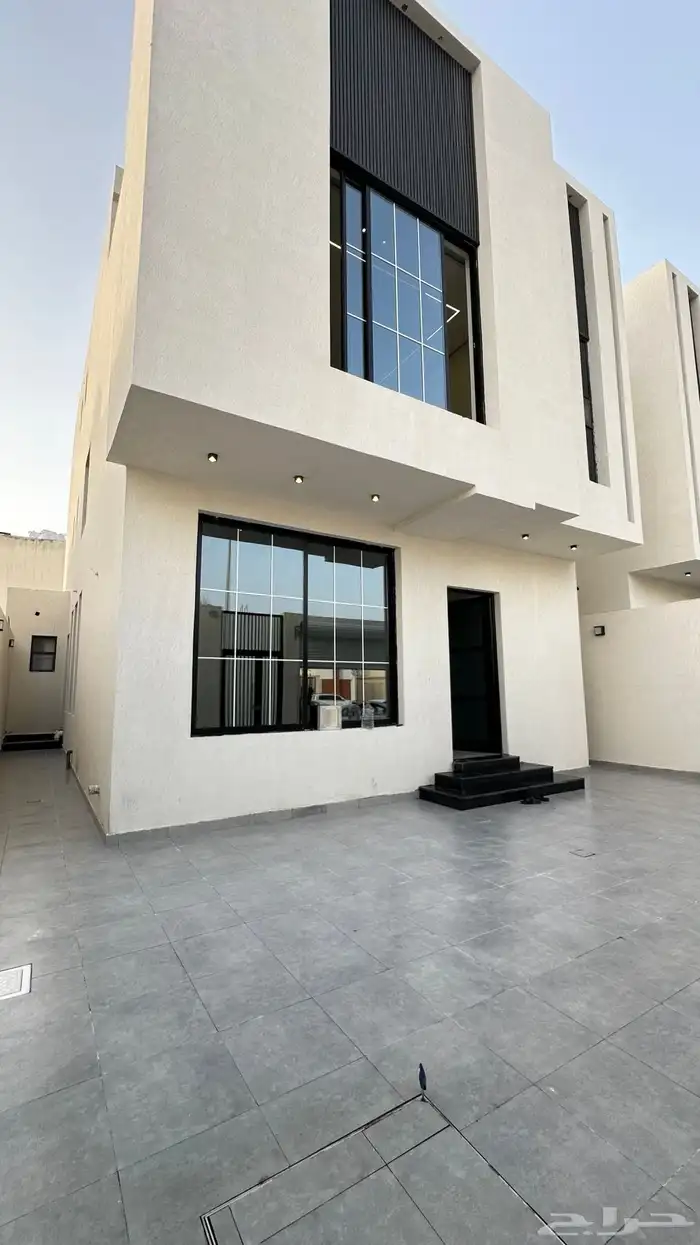 للبيع دبلكسات منفصله بضاحية الملك فهد 1