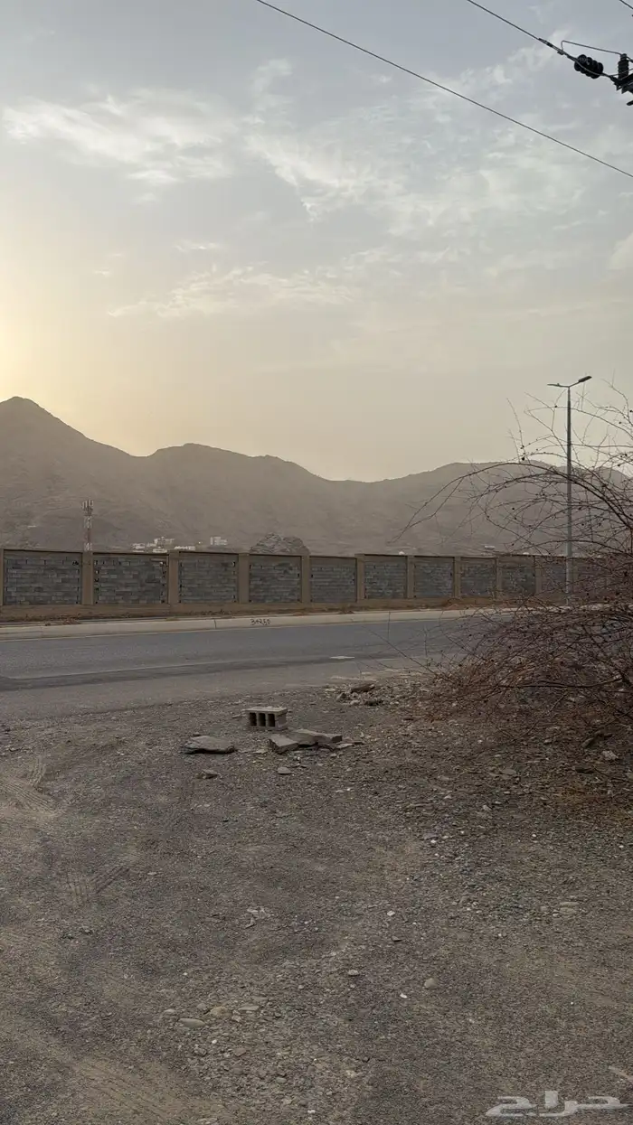 ارض تجارية للإيجار ( الحماطه ) 2