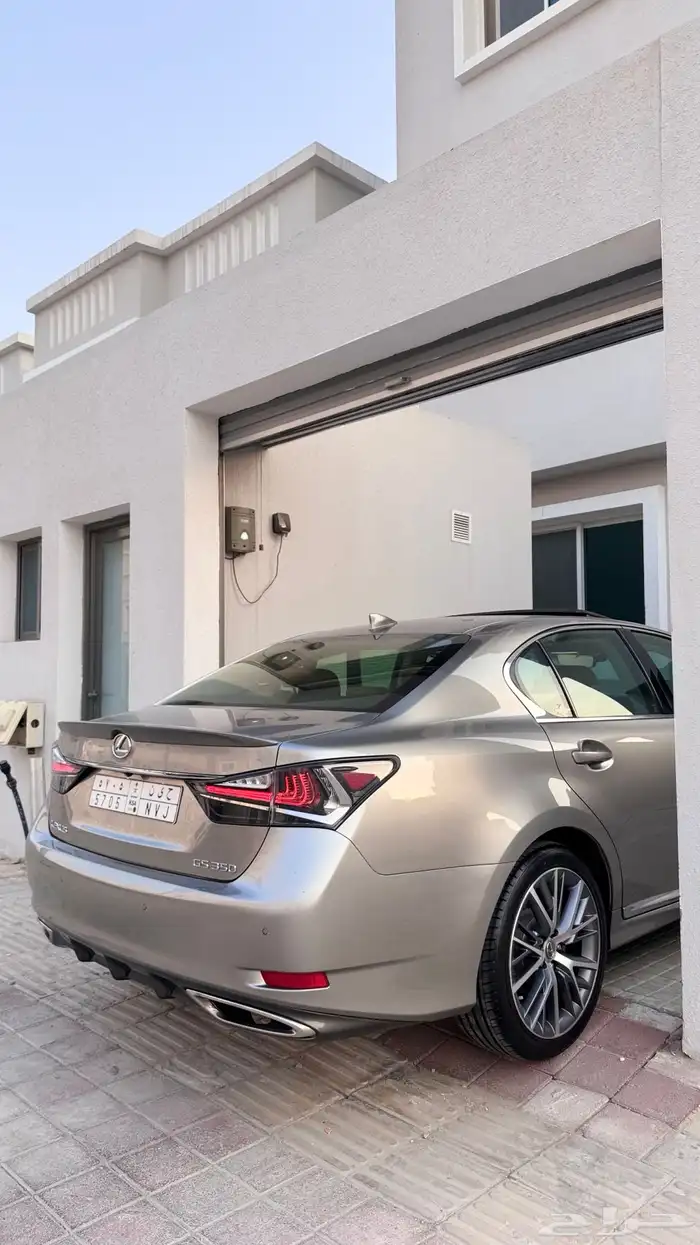 لكزس GS350 CD 2018 بحاله المصنع (نادر) سعودي 25