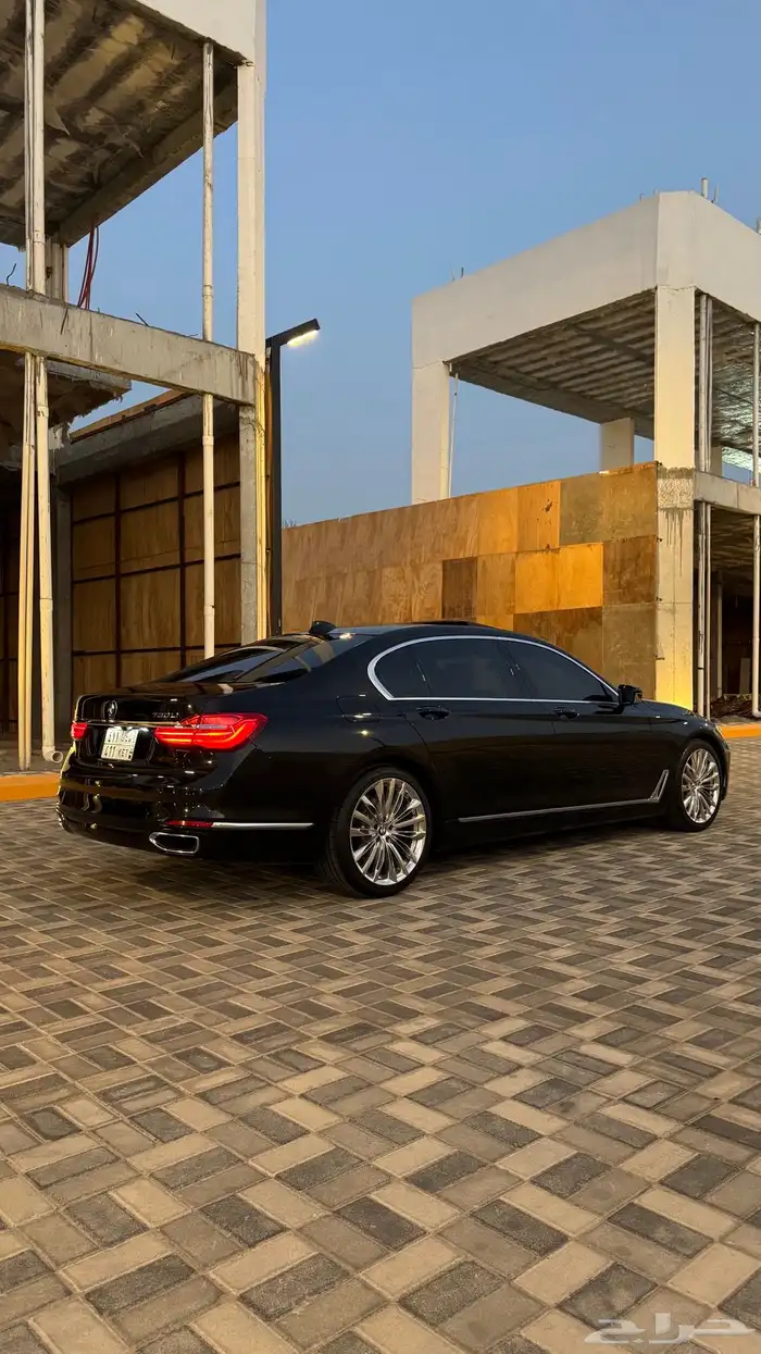 للبيع بي ام 730 7