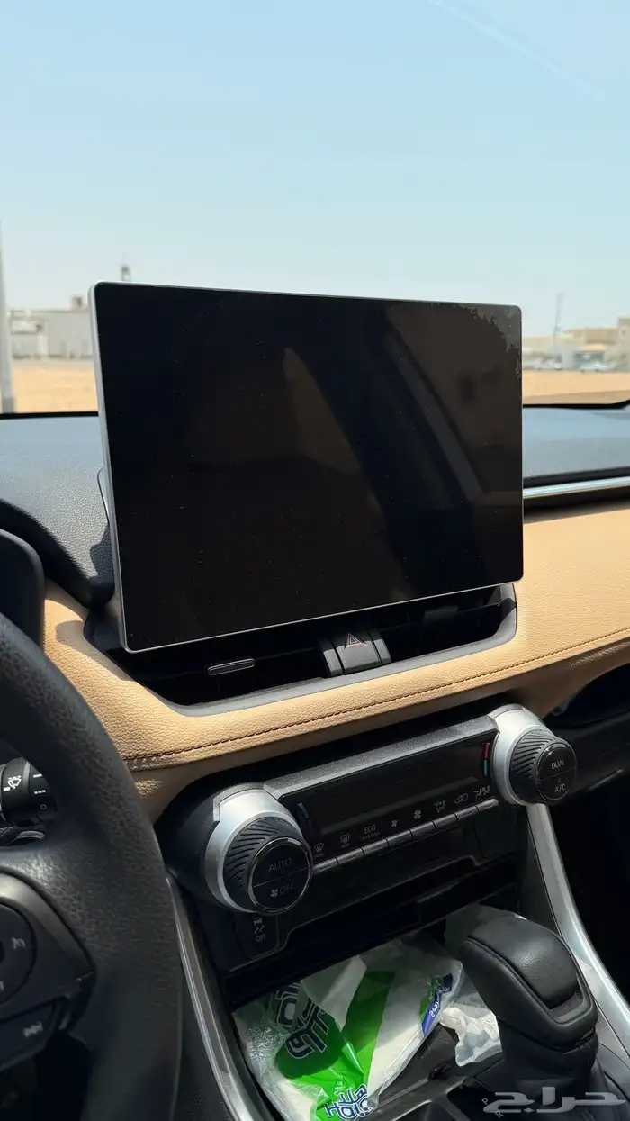 للبيع شاشة 14 انش راف فور 2024 8