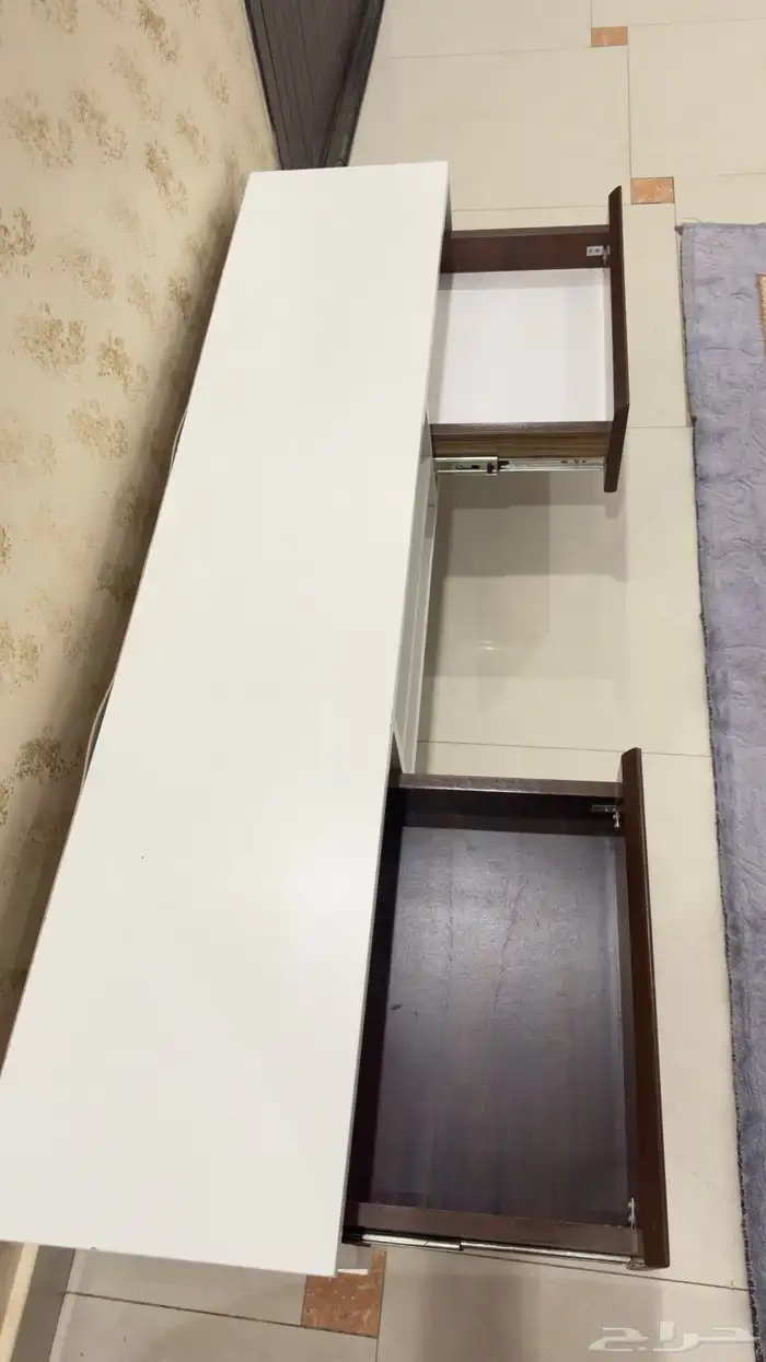 طاوله 3