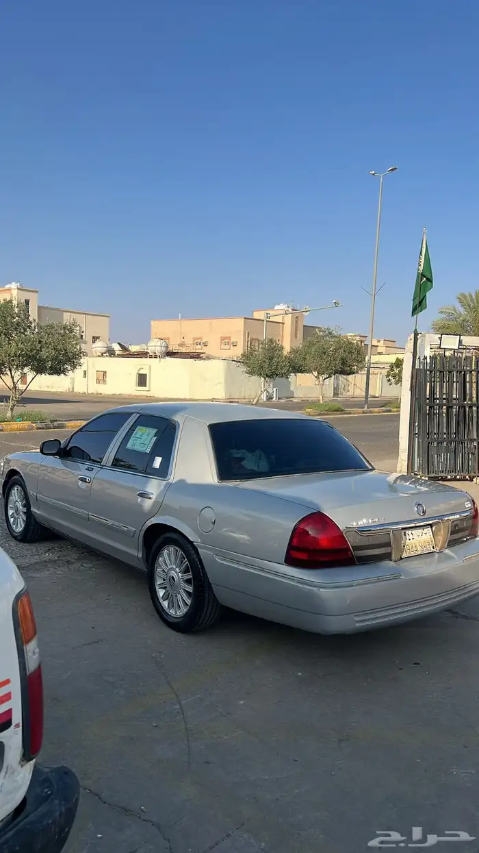 فورد مركيز2010 1