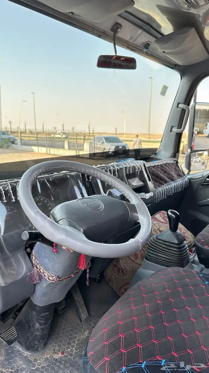 سطحه للبيع 10