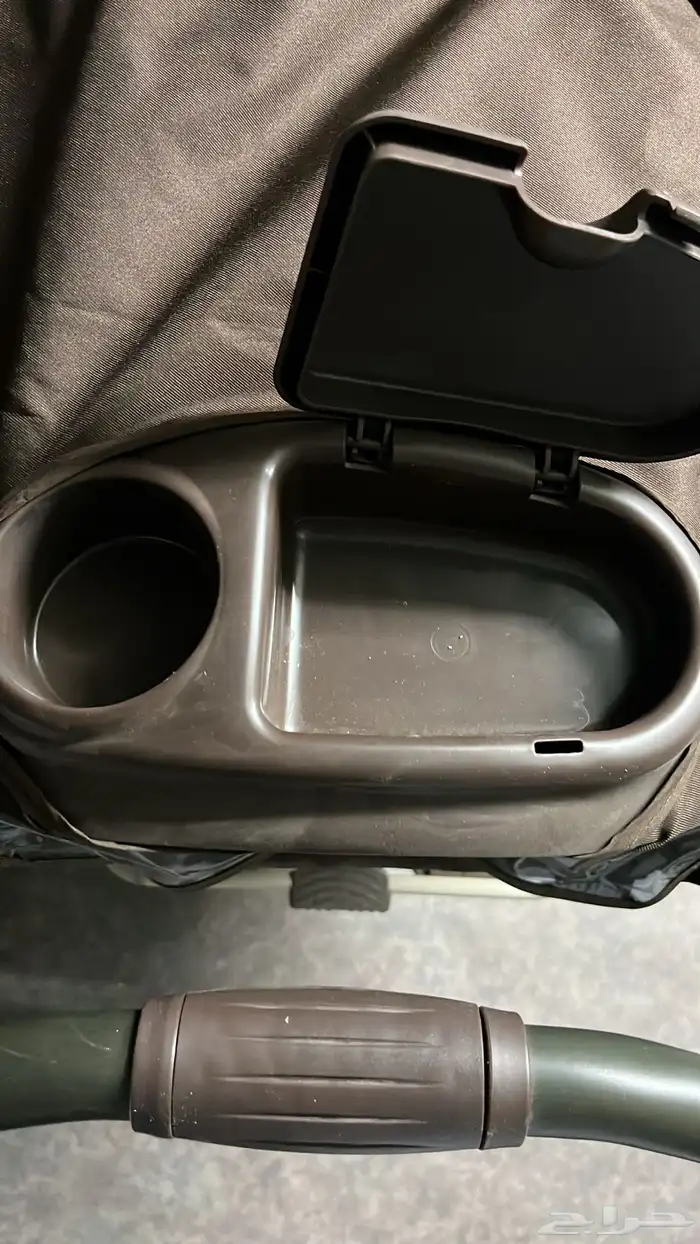 عربيةاطفال حقت ثنين شبه الجديده للبيع . 9