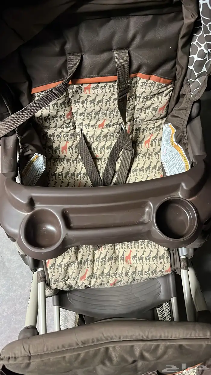 عربيةاطفال حقت ثنين شبه الجديده للبيع . 6