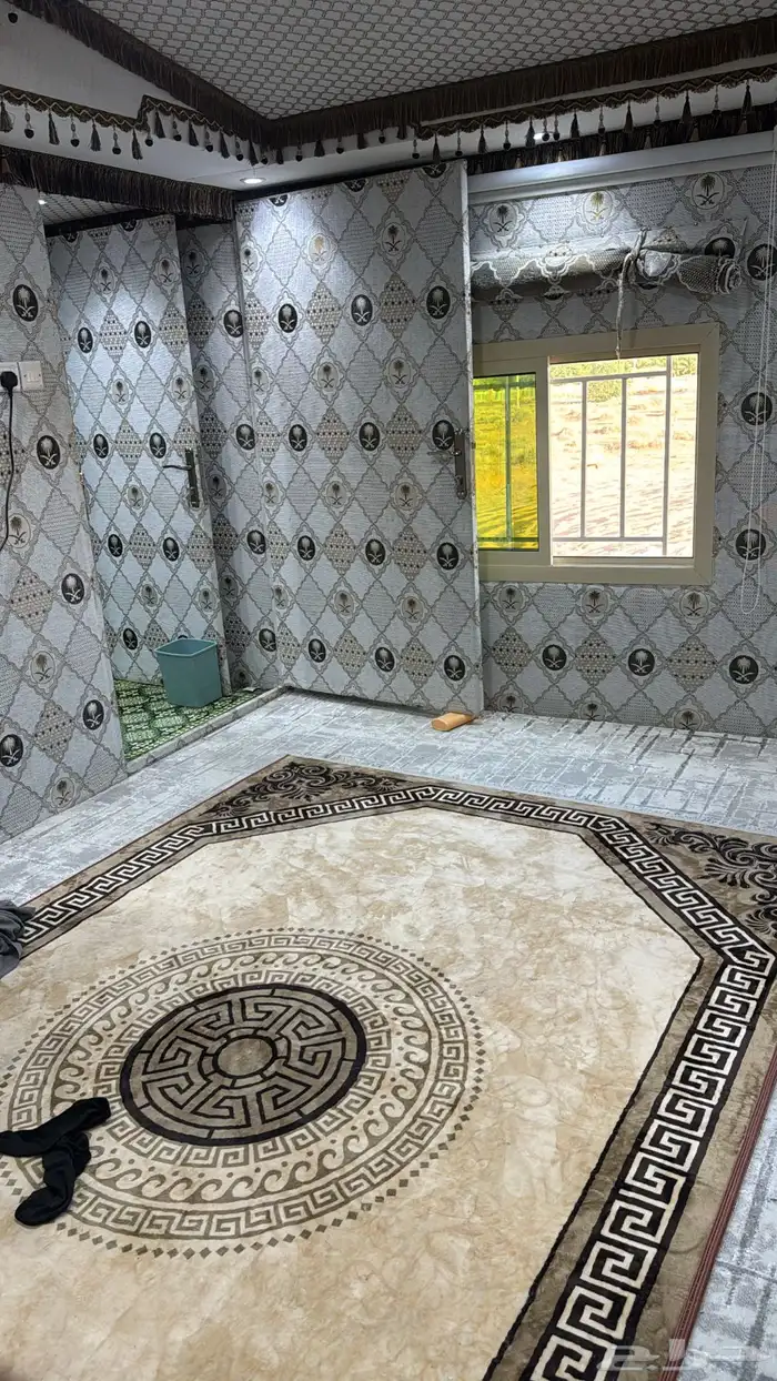 للبيع كرفان عريعره جديده الطول 11 والعرض 4 12