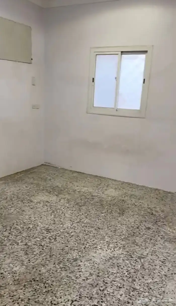 شقه للعوائل نظيفه وحديثه في الخالديه 1