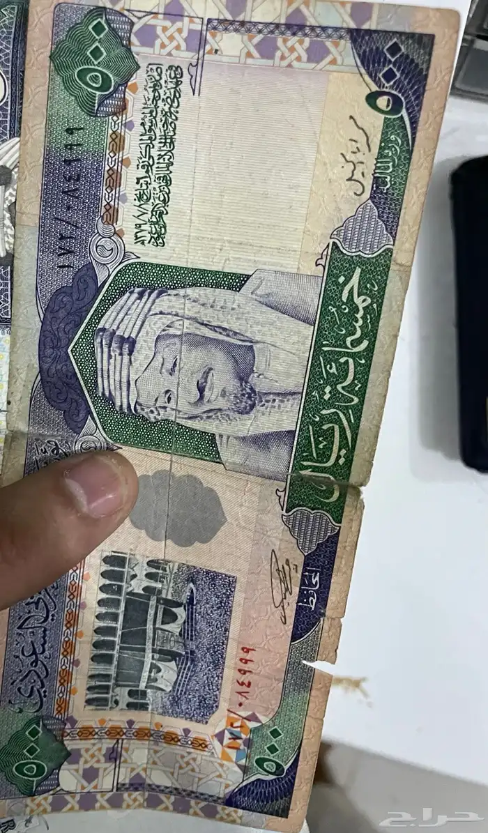 للبيع 500ريال قديمه صدرت في عهد الملك فهد بن عبدالعزيز 0