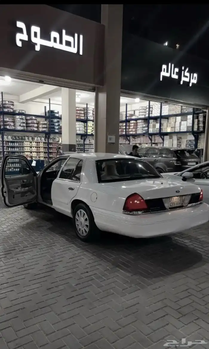 فورد فكتوريا حكومي 11