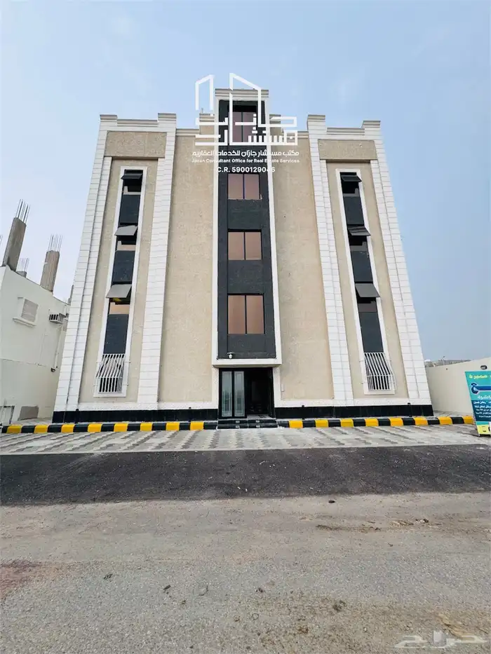 شقق فاخرة للبيع بحي السويس 0