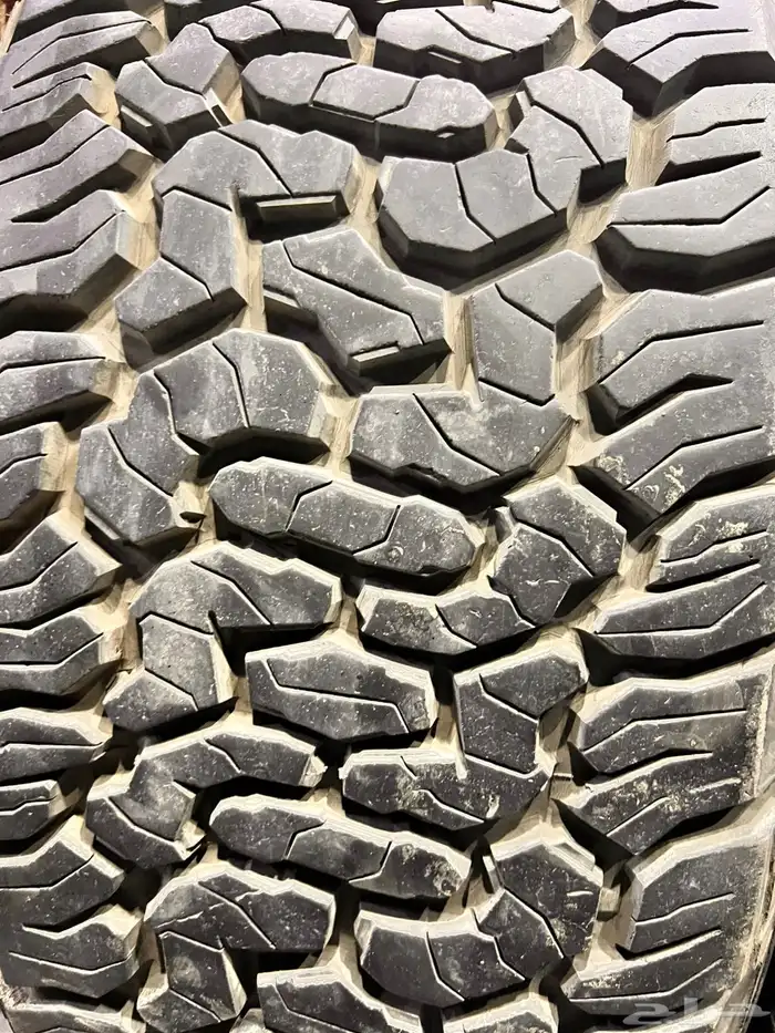 كفرات نص حجري مقاس 285 65 18 16