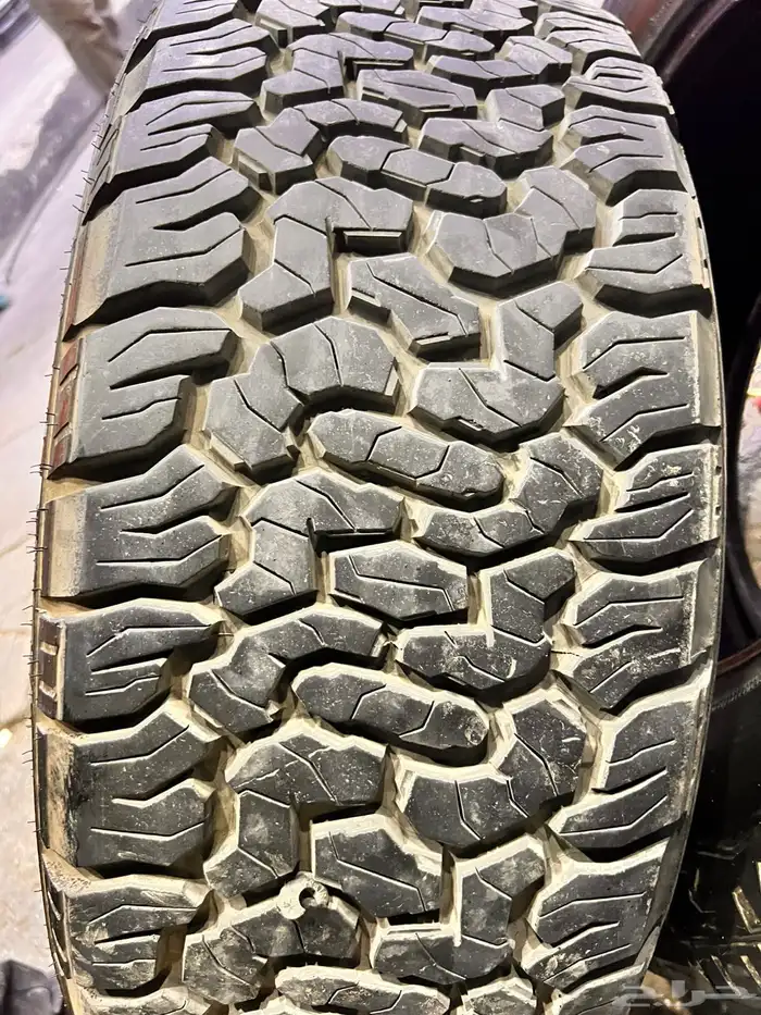 كفرات نص حجري مقاس 285 65 18 6
