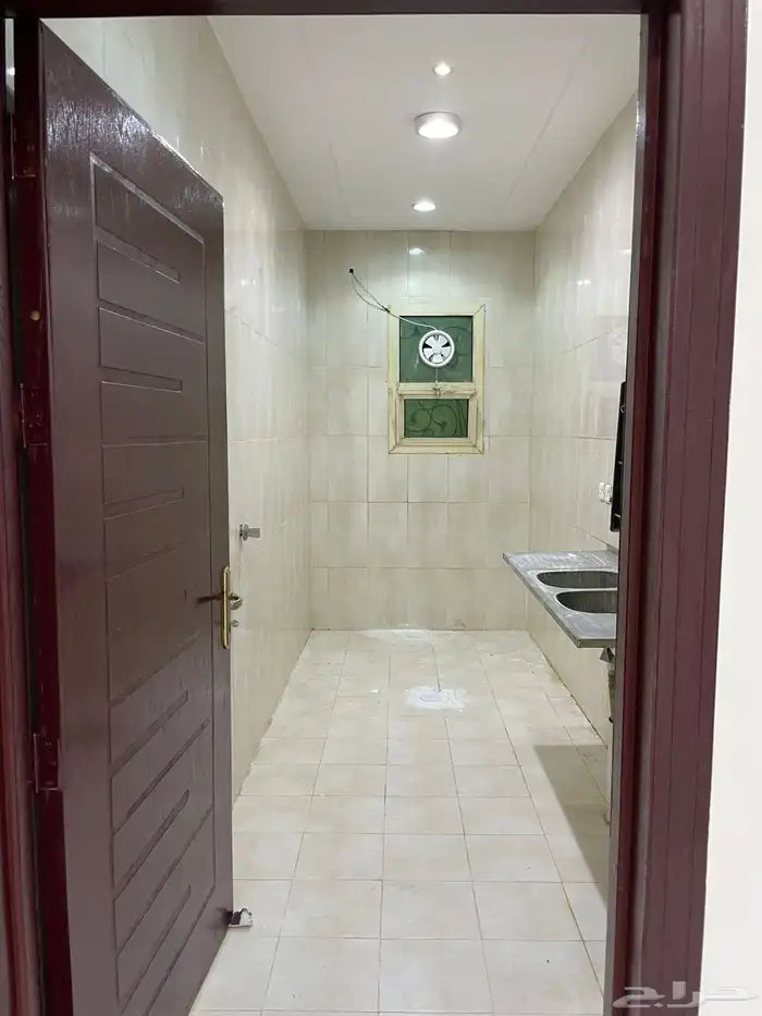 شقة بحي اللؤلؤة النظيم دور ثاني 3