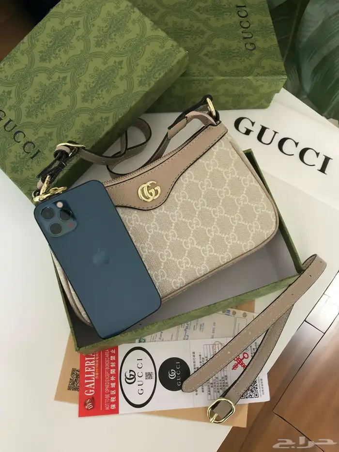 كعب لوبوتان شنط قوتشي الهبه شنط ايرمز 31