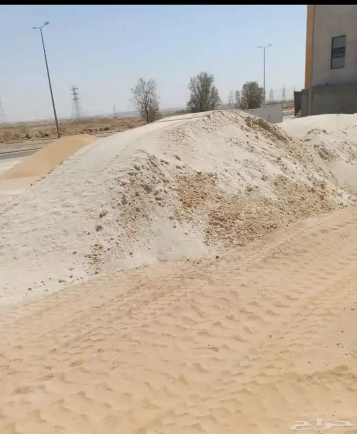 رمل ابيض و رمل احمر للبيع 1