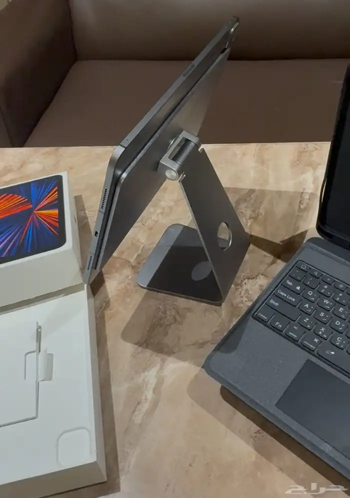 ايباد iPad Pro 12.9 بوصه 256 جيجا الجيل الخامس 9