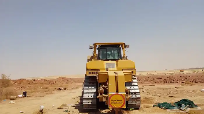 للبيع بلدوزر d8r 3
