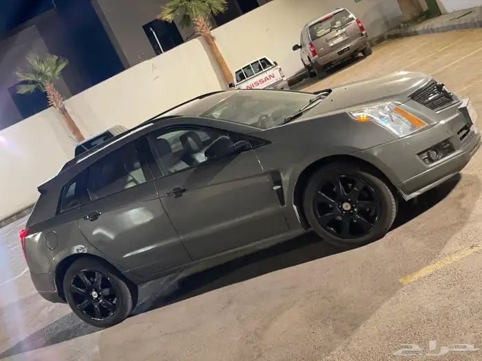 كاديلاك SRX 2010 فل كامل 12