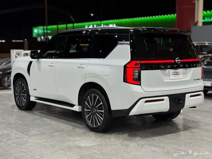 نيسان باترول بلاتينيوم V6T موديل 2025 3