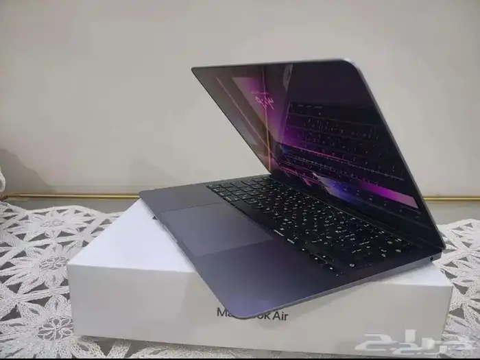 لاب توب ابل Macbook Air M1 نضيف مرا 3