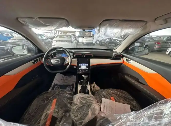 دونغ فينغ شاين E1 1