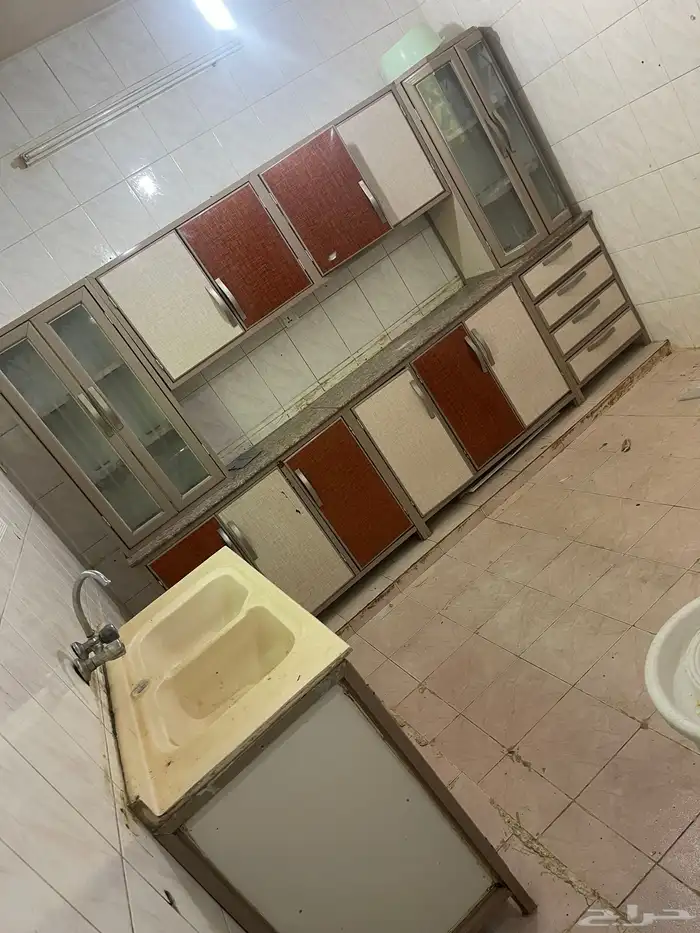 مطبخ -كنب -شاشه 55 بوصه-كمبيوتر 0