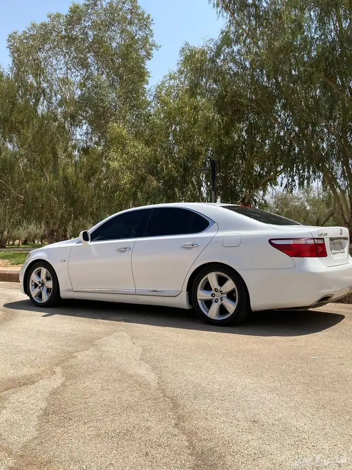 لكزس LS460 موديل 2008 سعودي فل 5