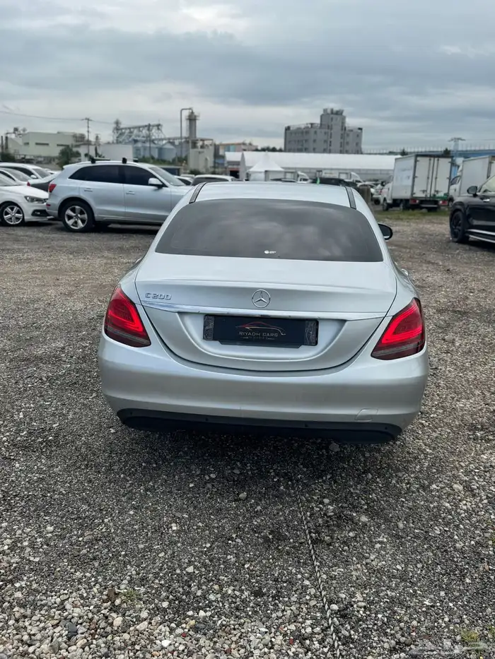مرسيدس C200 موديل 2020 (بحاله ممتازه) 4