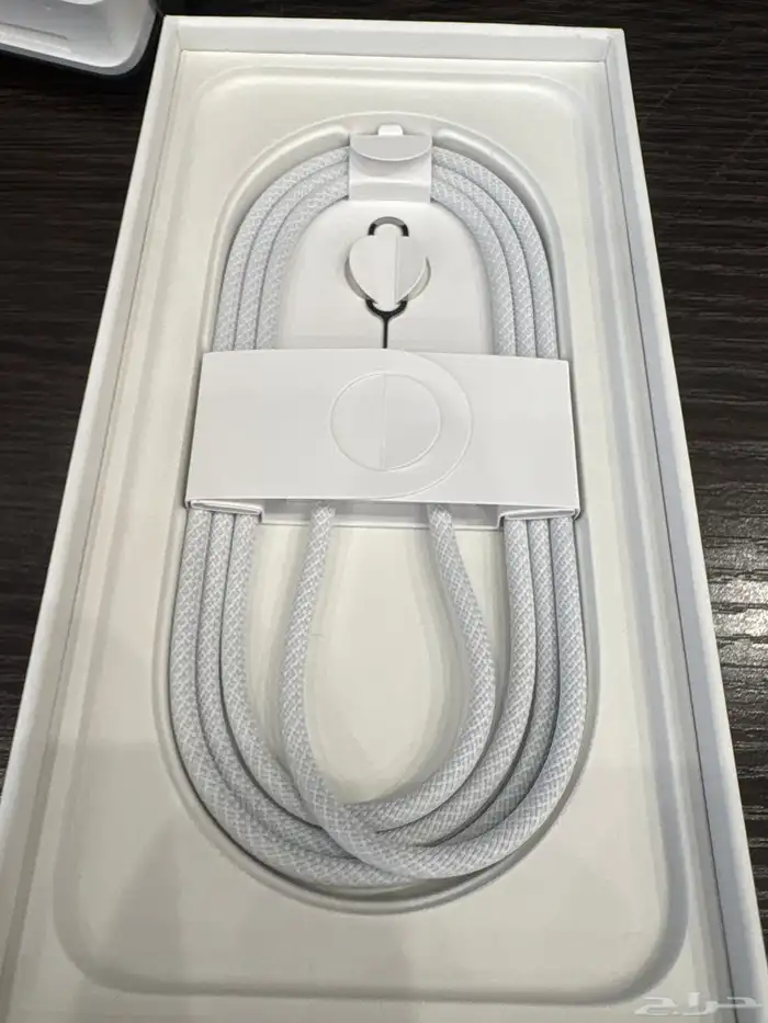 ايفون 16e 2