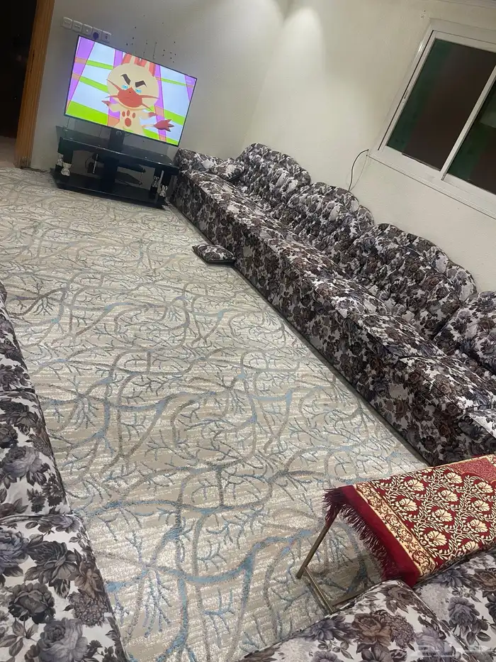 مطبخ -كنب -شاشه 55 بوصه-كمبيوتر 11