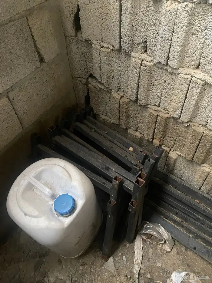 كراسي نحل فرنجي 1