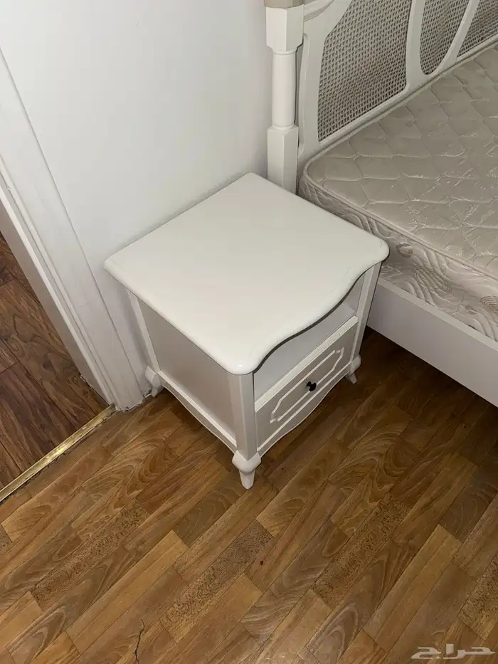 كمدينتين - لون أبيض 0