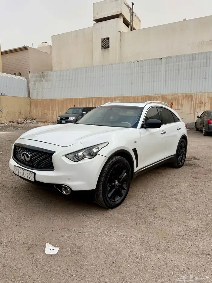 انفنيتي 2013 FX37 0